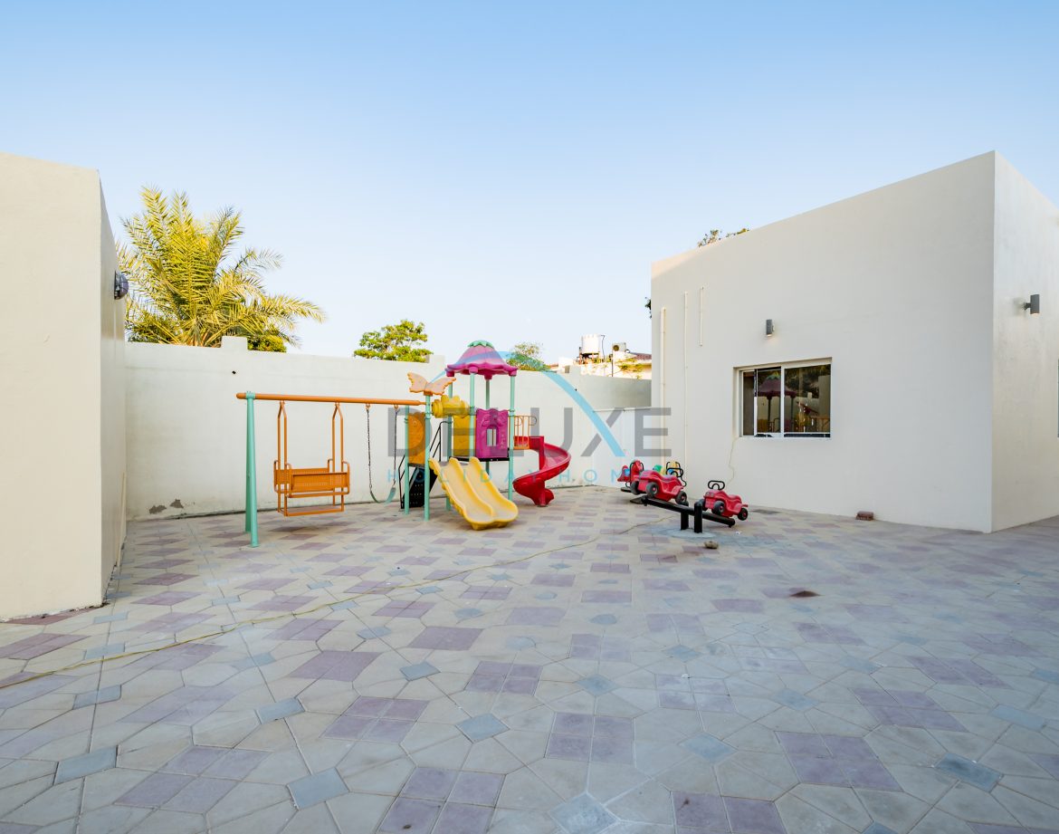 9-Bedroom Villa — Al Dana Island — photo 4