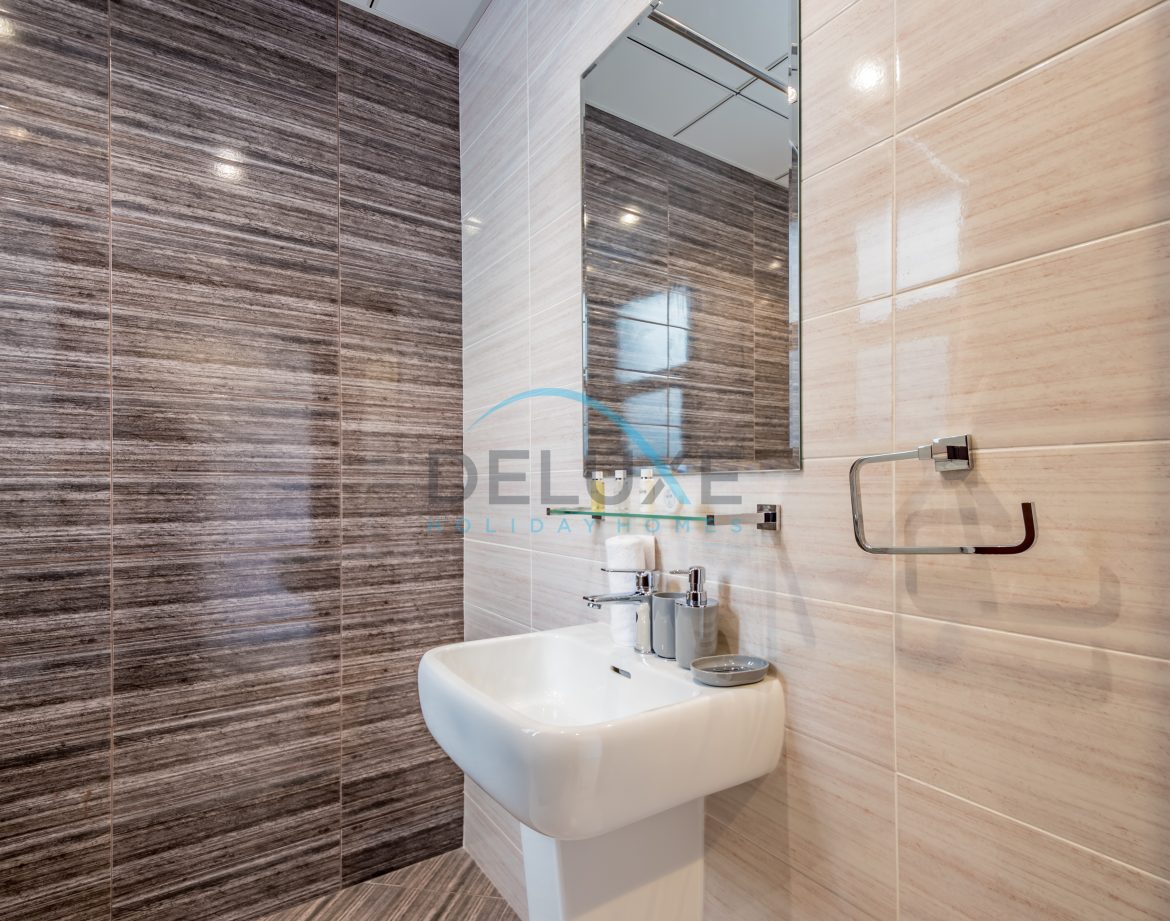 5-Bedroom Private-Pool Villa — Al Dana Island — photo 18