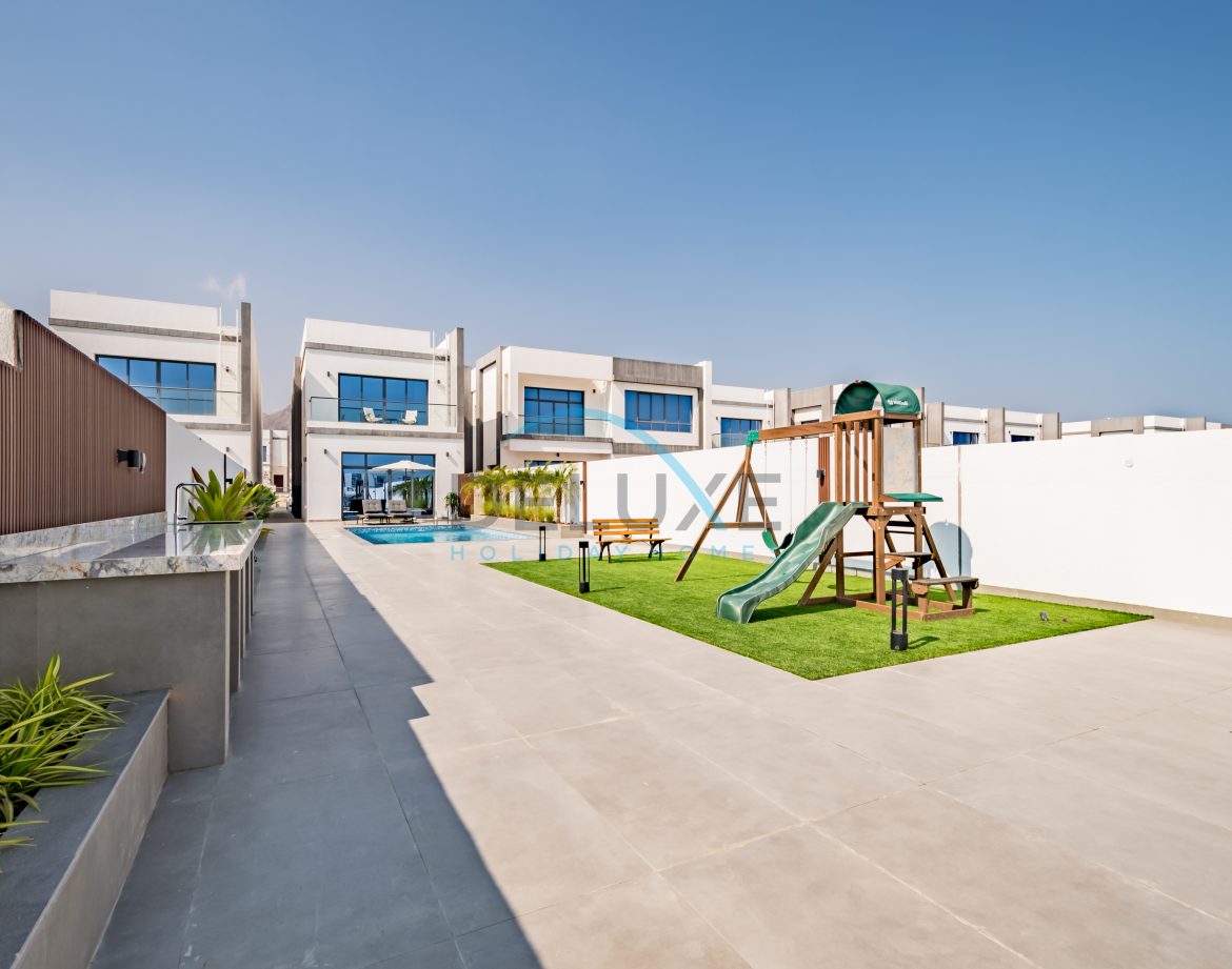 5-Bedroom Villa — Al Dana Island — photo 36