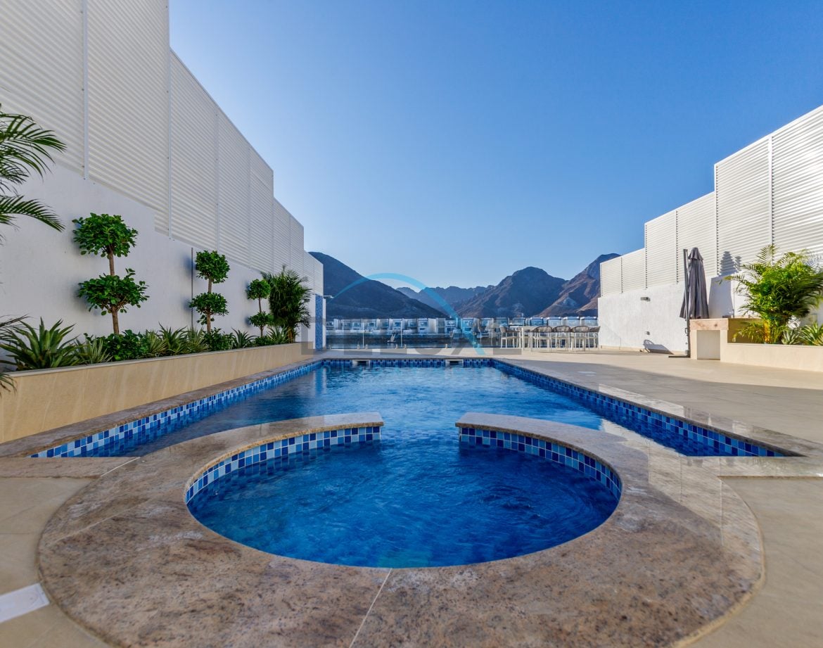 4-Bedroom Villa — Al Dana Island — photo 4