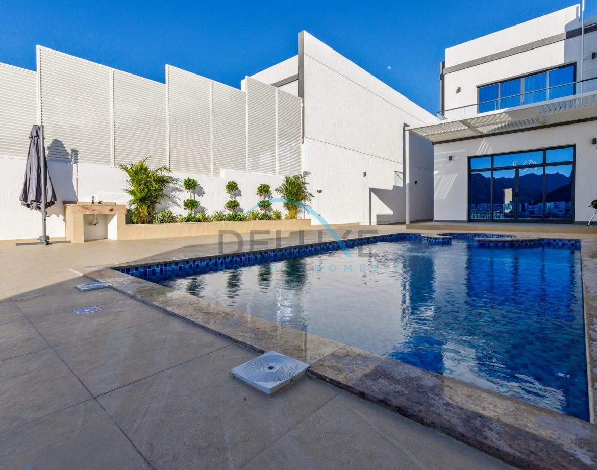 4-Bedroom Villa — Al Dana Island — photo 5