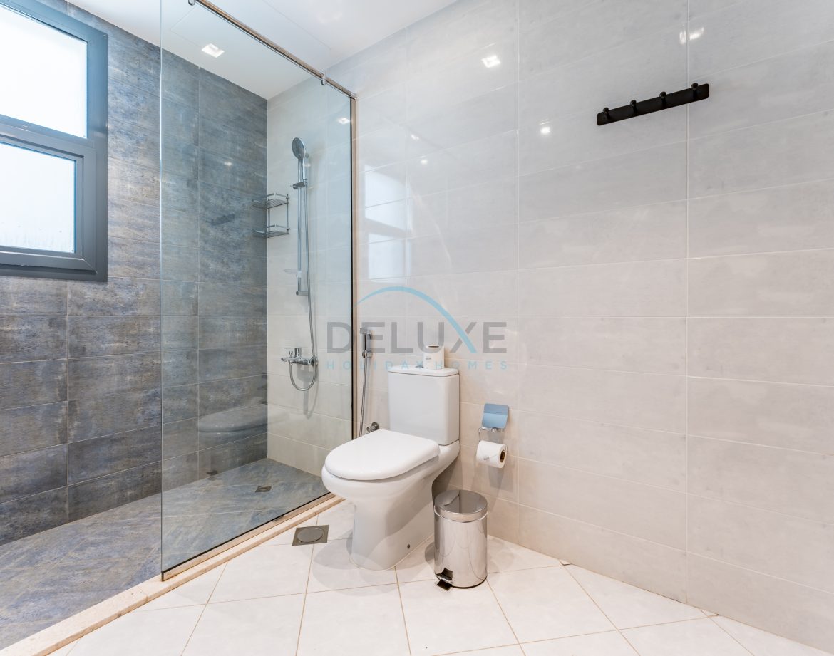 5-Bedroom Sea-View Villa — Al Dana Island — photo 16