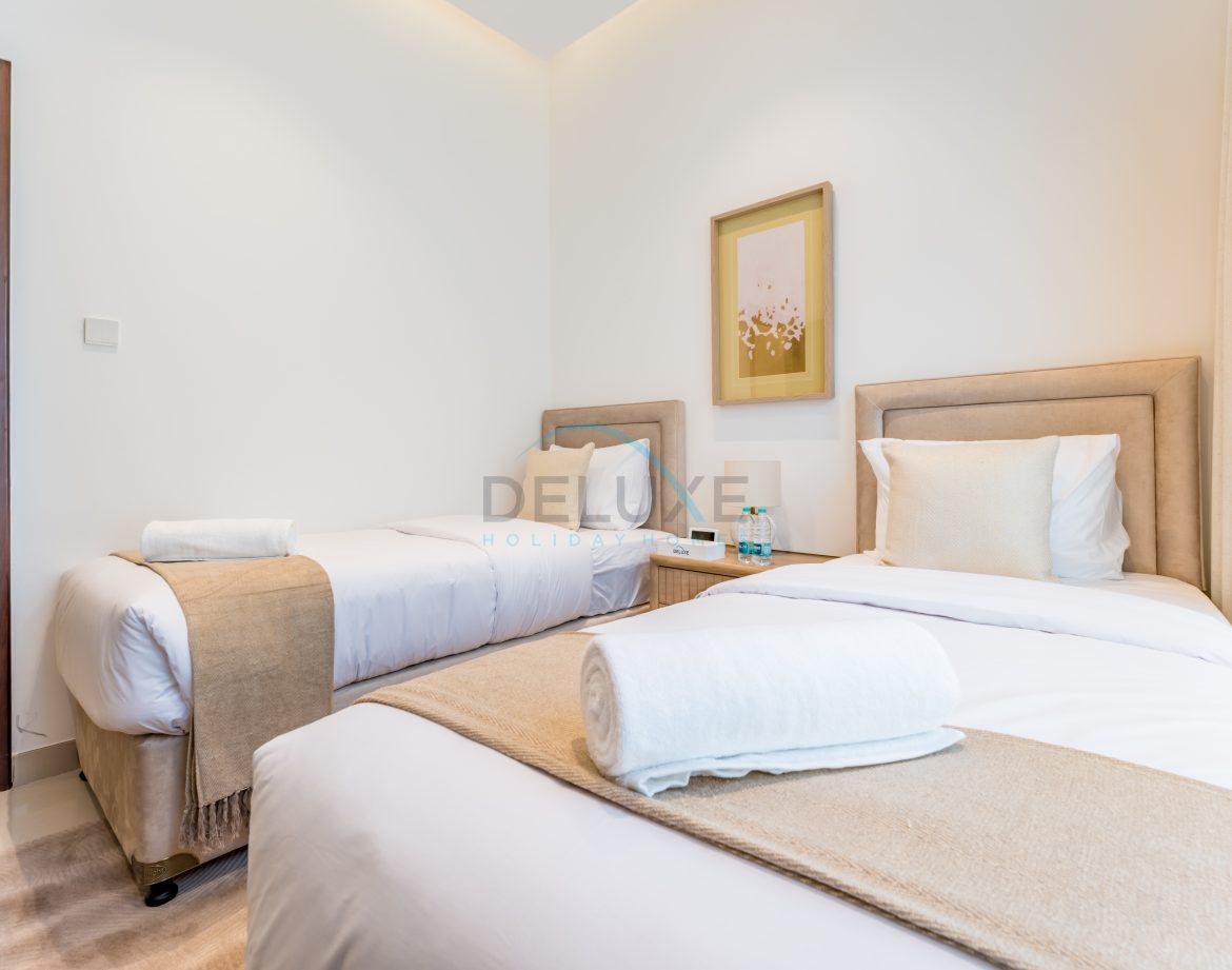 5-Bedroom Sea-View Villa — Al Dana Island — photo 25