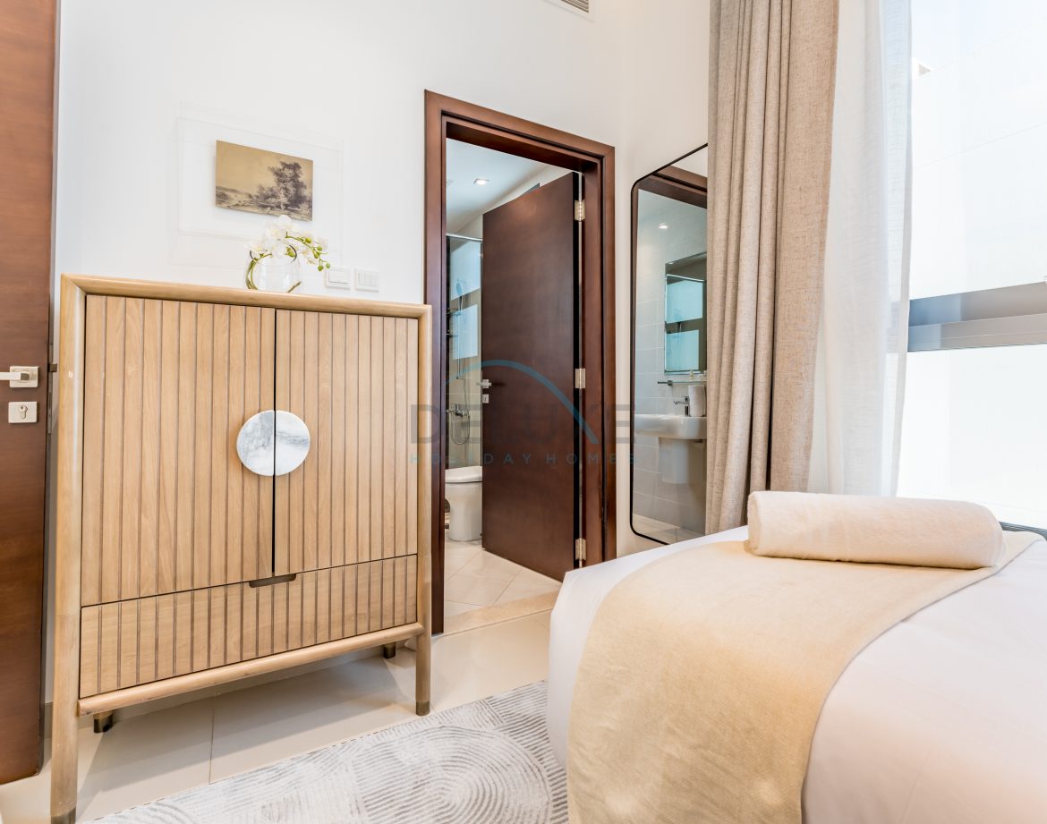 5-Bedroom Sea-View Villa — Al Dana Island — photo 27