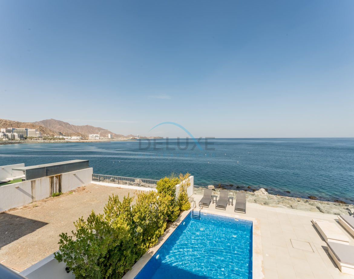 5-Bedroom Sea-View Villa — Al Dana Island — photo 35