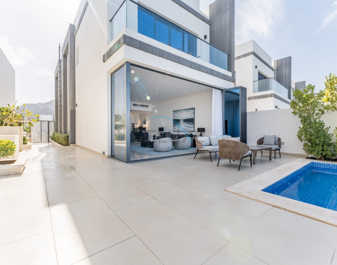 5-Bedroom Sea-View Villa — Al Dana Island — photo 36