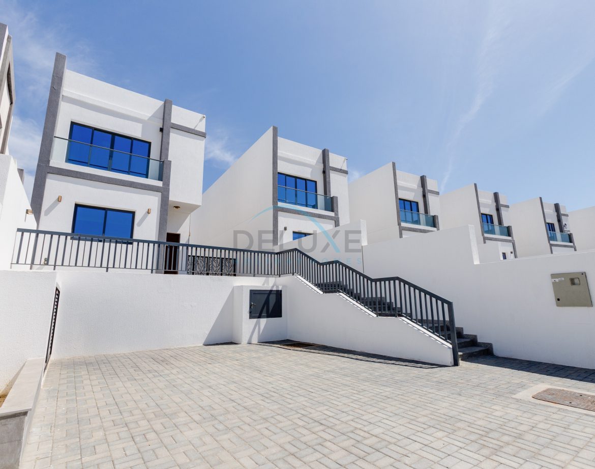 5-Bedroom Sea-View Villa — Al Dana Island — photo 4