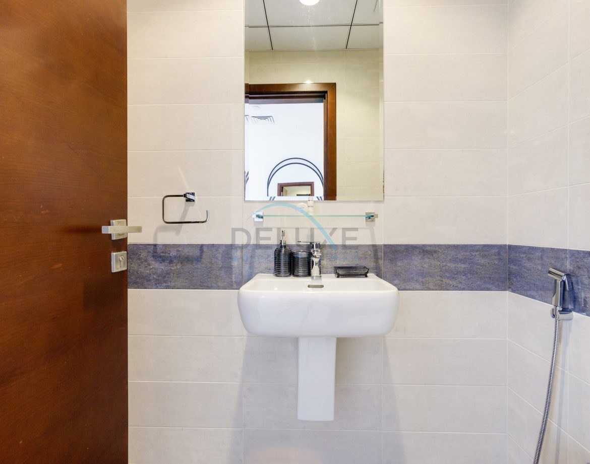 5-Bedroom Sea-View Villa — Al Dana Island — photo 8