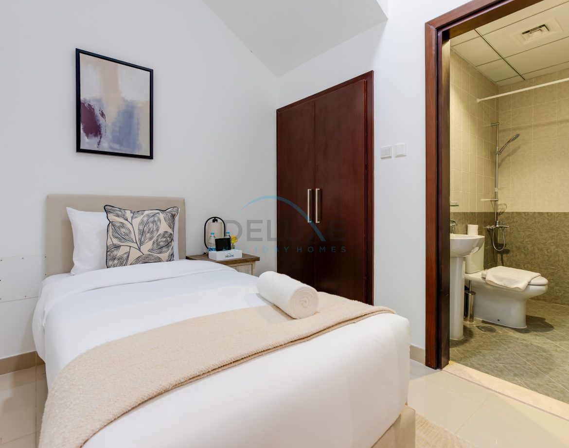 6-Bedroom Sea-View Villa — Al Dana Island — photo 13