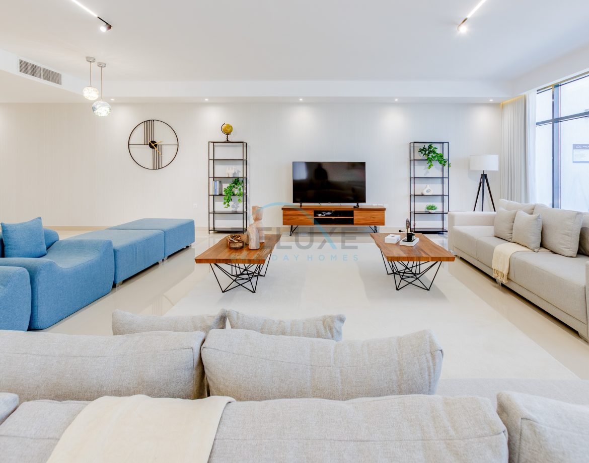 8-Bedroom Sea-View Villa — Al Dana Island — photo 12