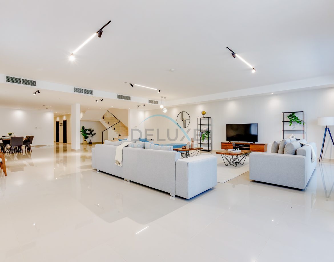 8-Bedroom Sea-View Villa — Al Dana Island — photo 13
