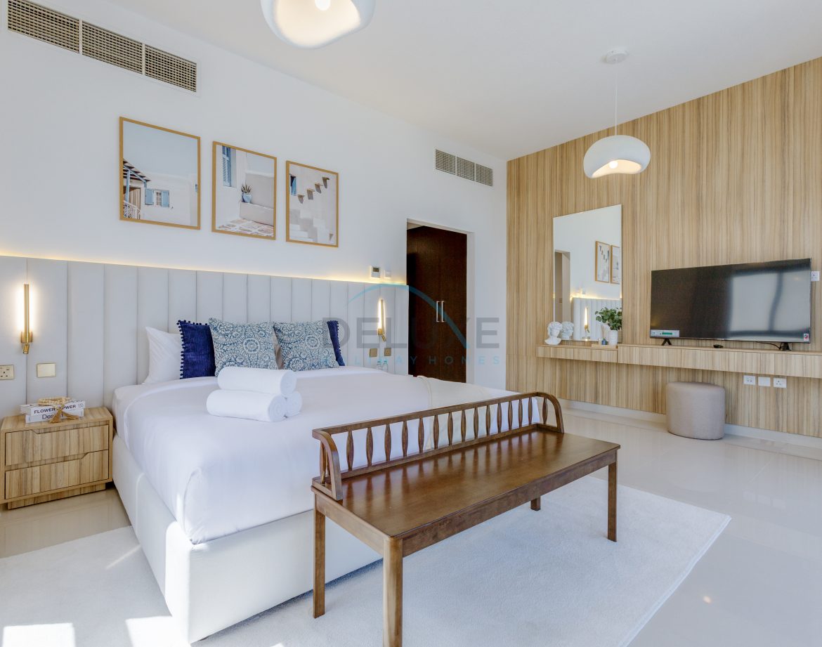 5-Bedroom Sea-View Villa — Al Dana Island — photo 18