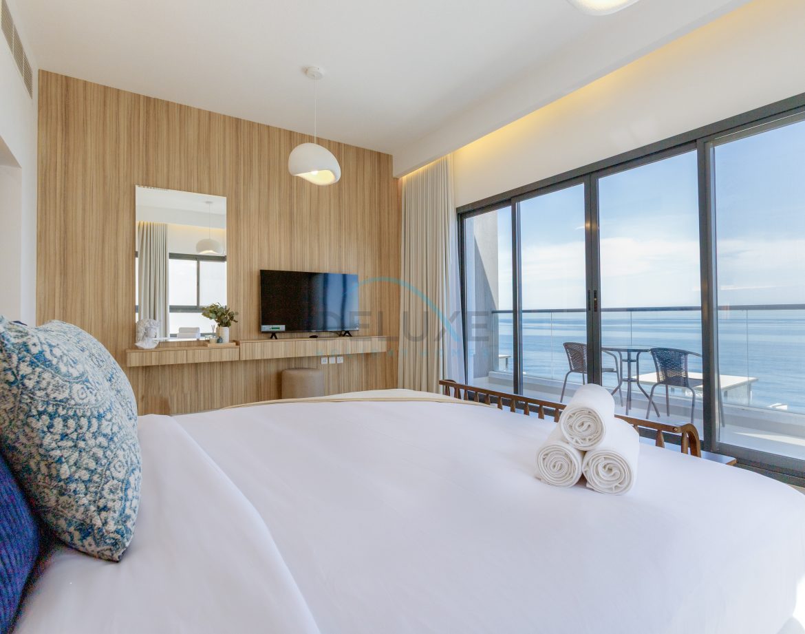 5-Bedroom Sea-View Villa — Al Dana Island — photo 19