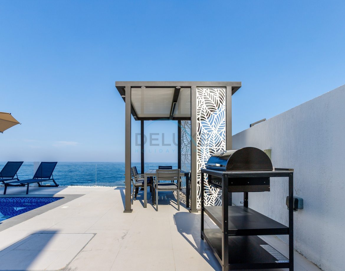 8-Bedroom Sea-View Villa — Al Dana Island — photo 16