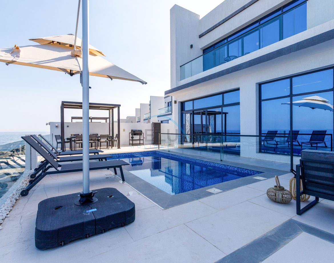 8-Bedroom Sea-View Villa — Al Dana Island — photo 18