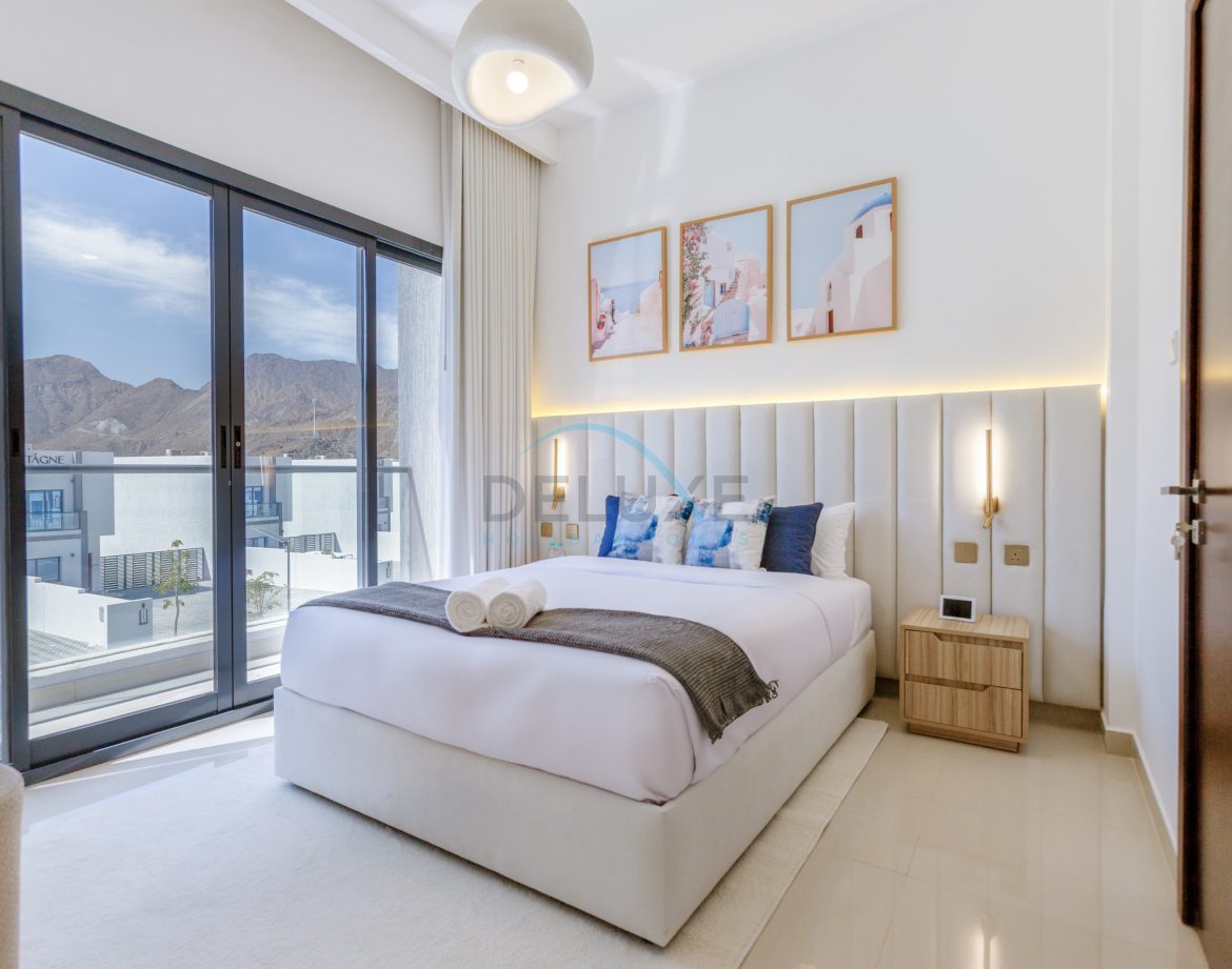 5-Bedroom Sea-View Villa — Al Dana Island — photo 23