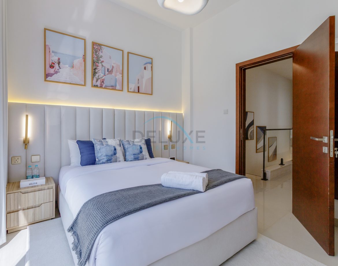 5-Bedroom Sea-View Villa — Al Dana Island — photo 25