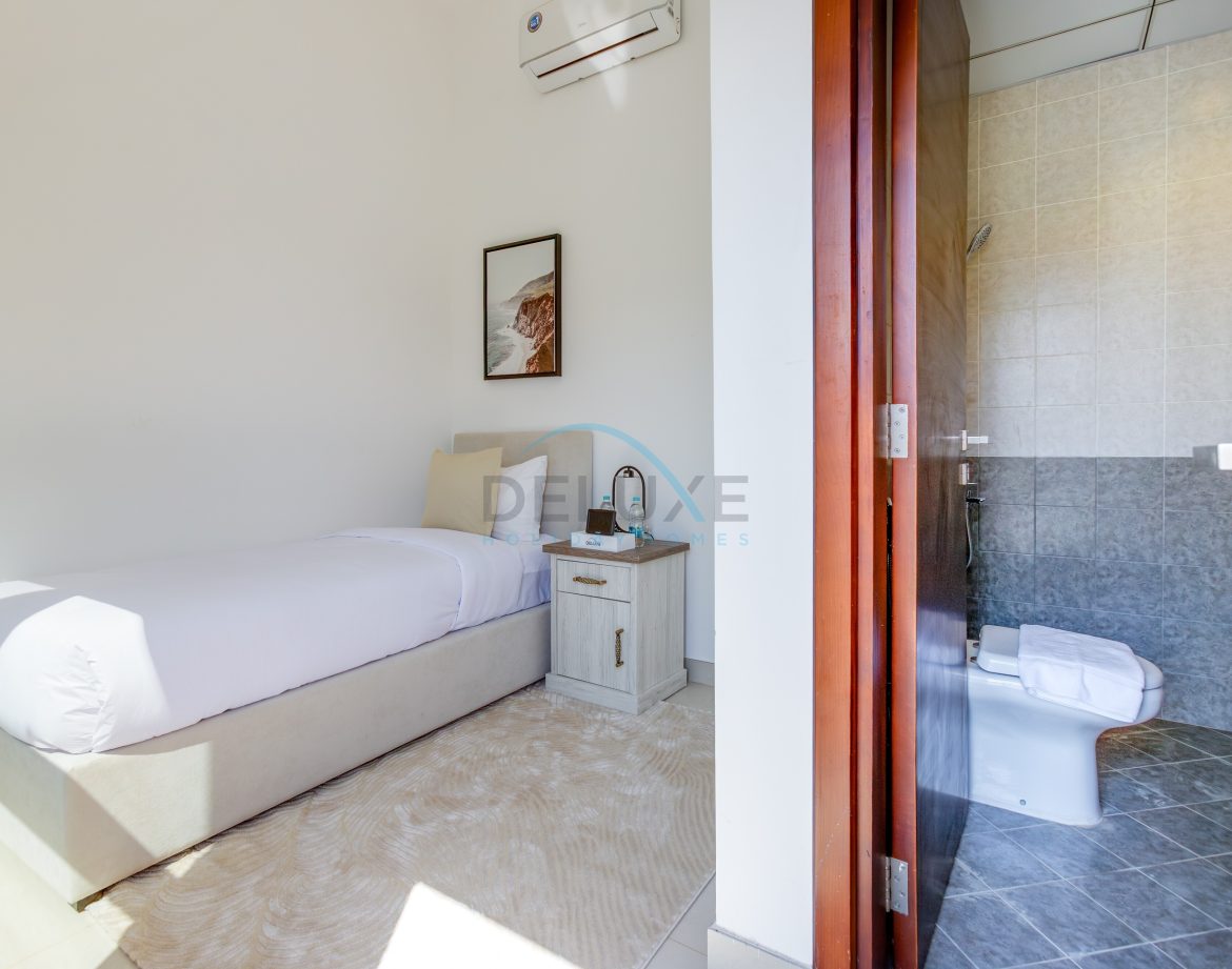 6-Bedroom Sea-View Villa — Al Dana Island — photo 26