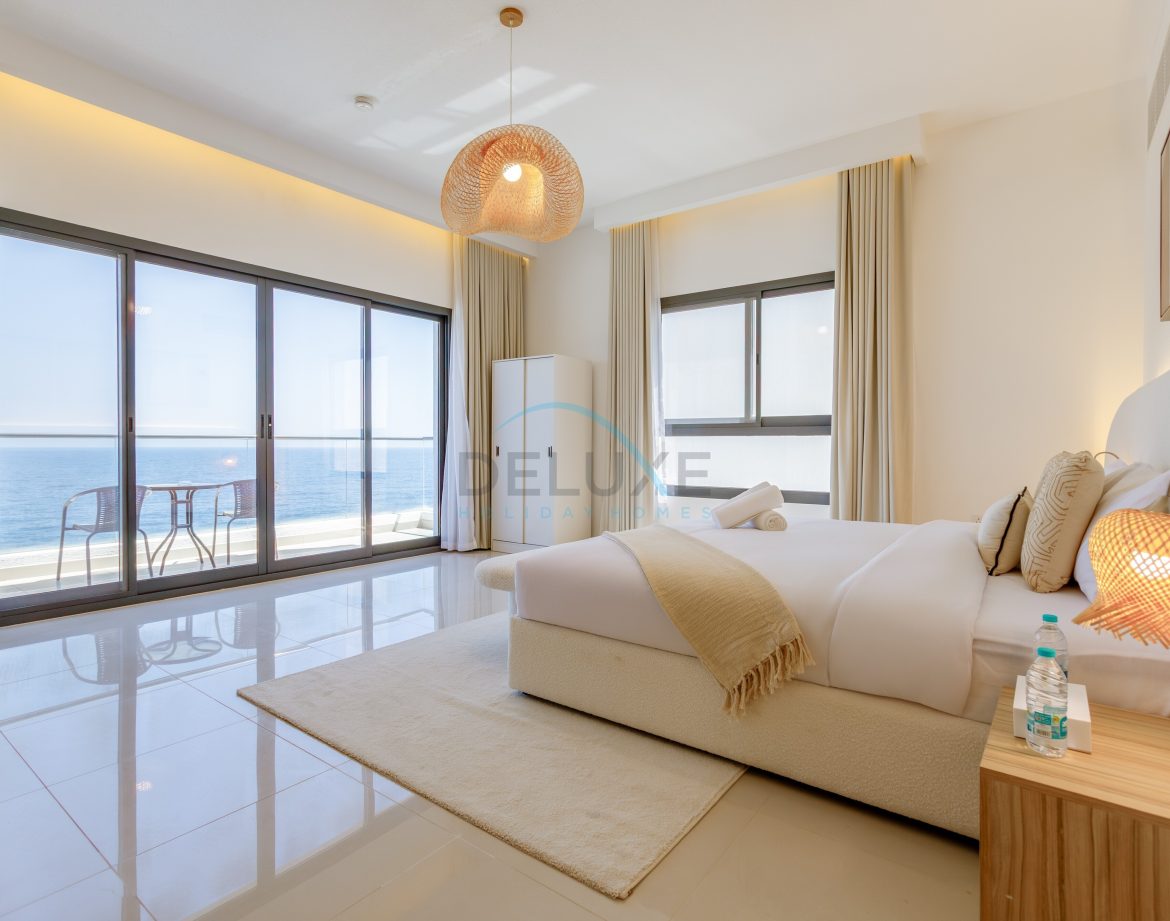 6-Bedroom Sea-View Villa — Al Dana Island — photo 6