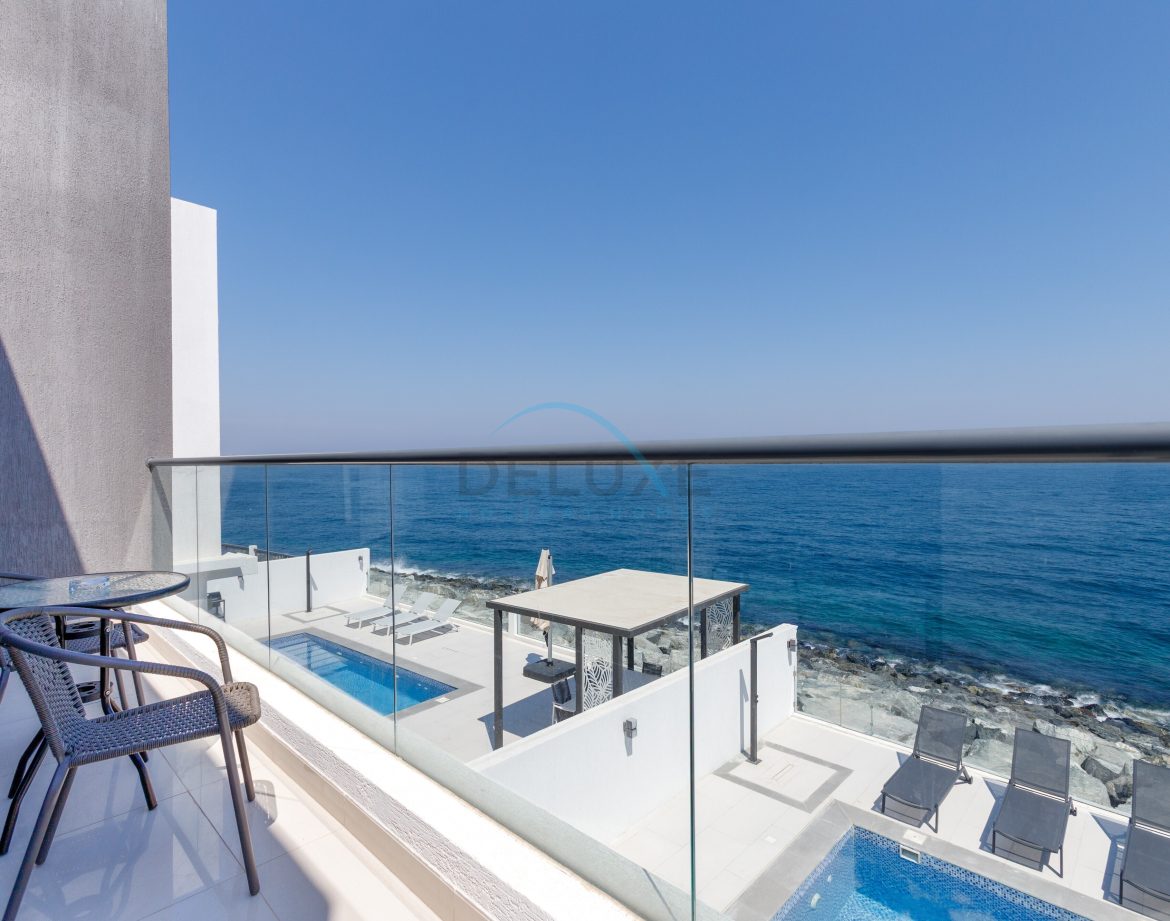 6-Bedroom Sea-View Villa — Al Dana Island — photo 33