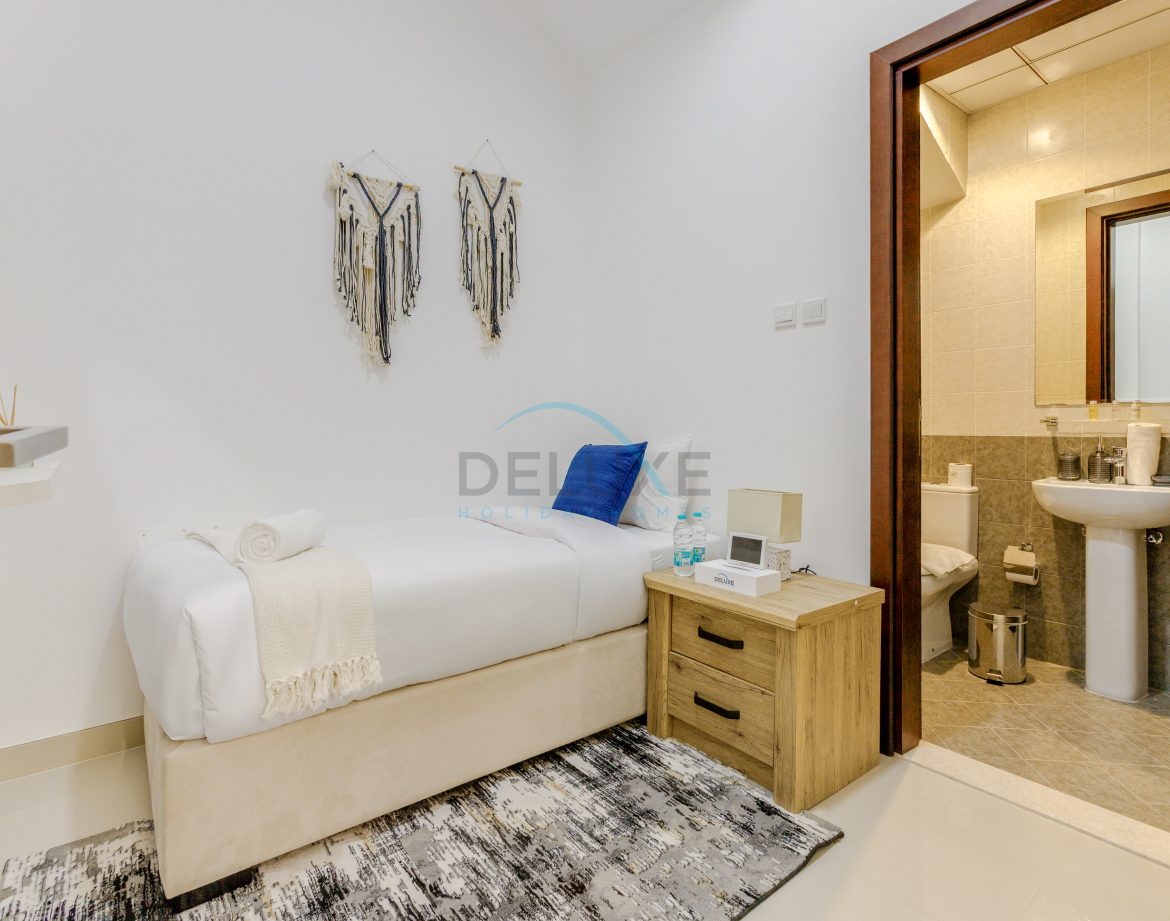 5-Bedroom Sea-View Villa — Al Dana Island — photo 36