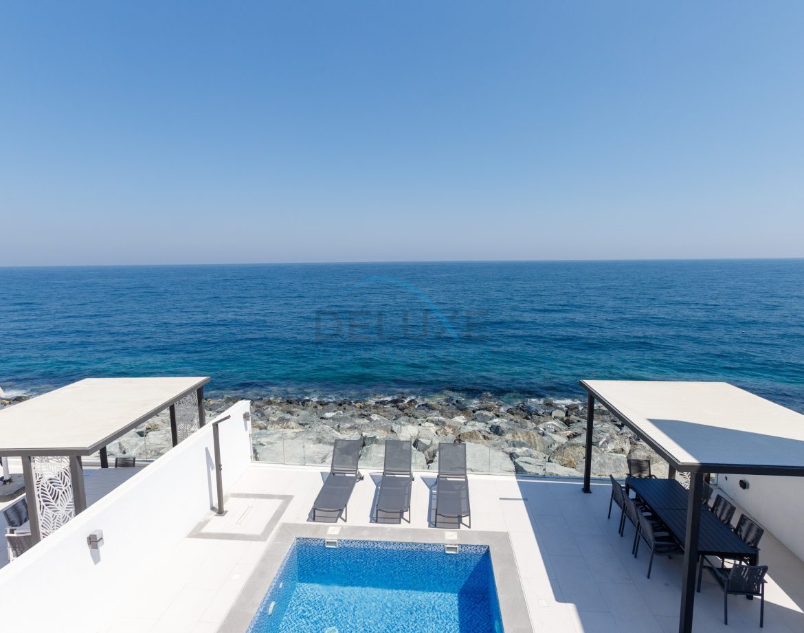 6-Bedroom Sea-View Villa — Al Dana Island — photo 34