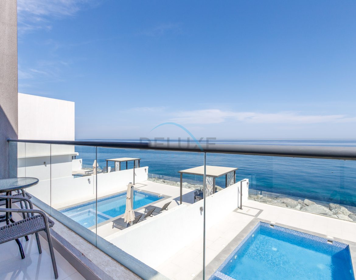 5-Bedroom Sea-View Villa — Al Dana Island — photo 3