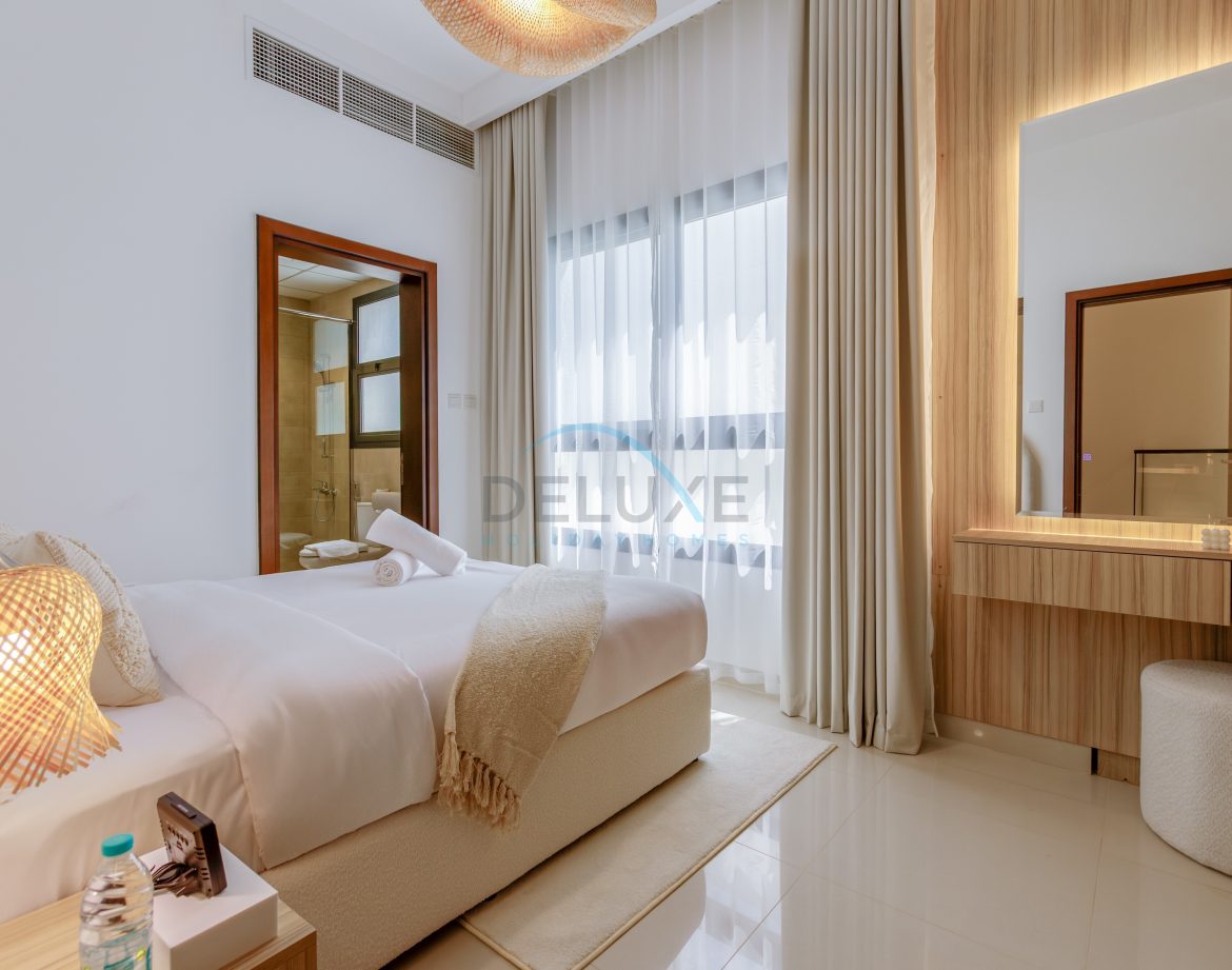 6-Bedroom Sea-View Villa — Al Dana Island — photo 37