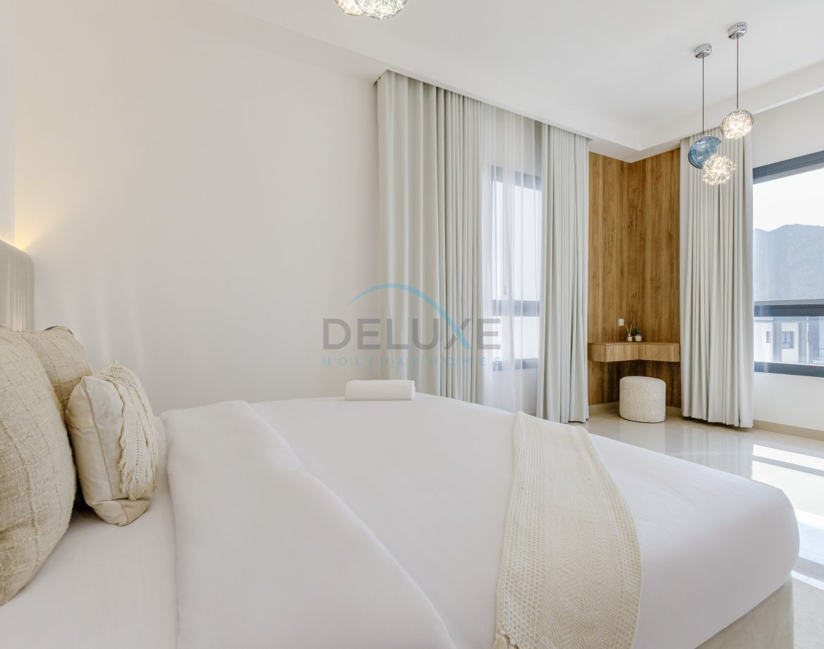 8-Bedroom Sea-View Villa — Al Dana Island — photo 39