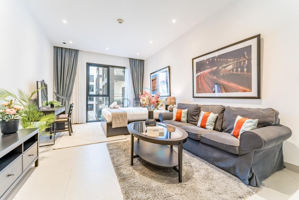 Close to Mall and Steps from the Park, Hyati Avenue, JVC