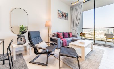 Высотный 1BR с видом на город и большим балконом рядом с парками, Binghatti Amber