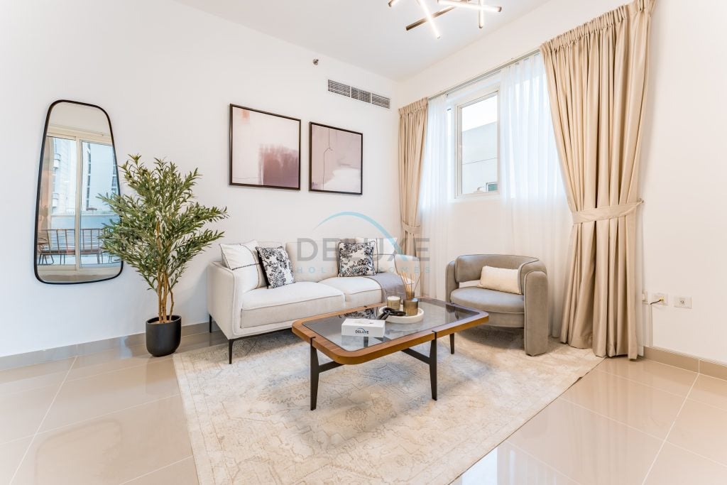 City View 2BR Just Steps from the Mall, Roxana Residence B