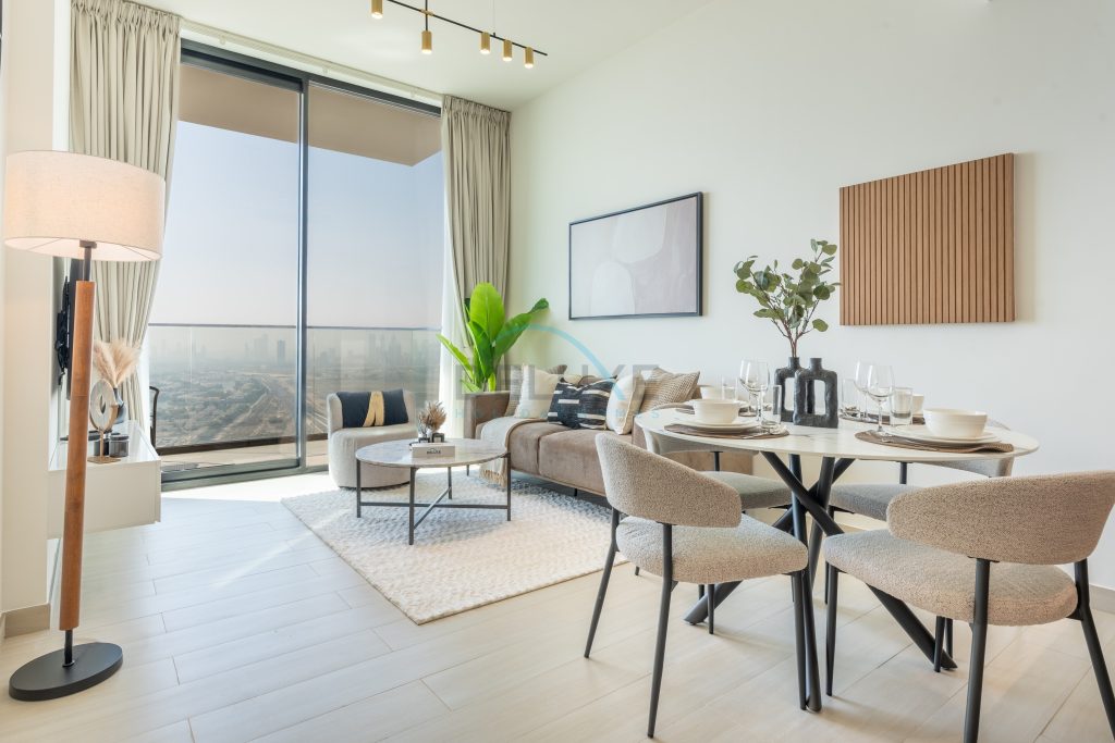 High-Rise 1BR with Lake and City Views Easy Access to Downtown and Marina, Binghatti Onyx