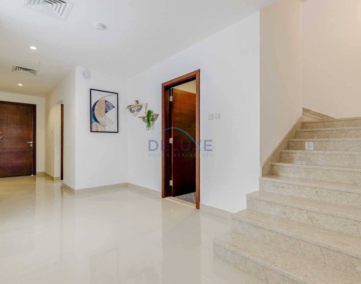 4-Bedroom Sea-View Villa — Al Dana Island — photo 14