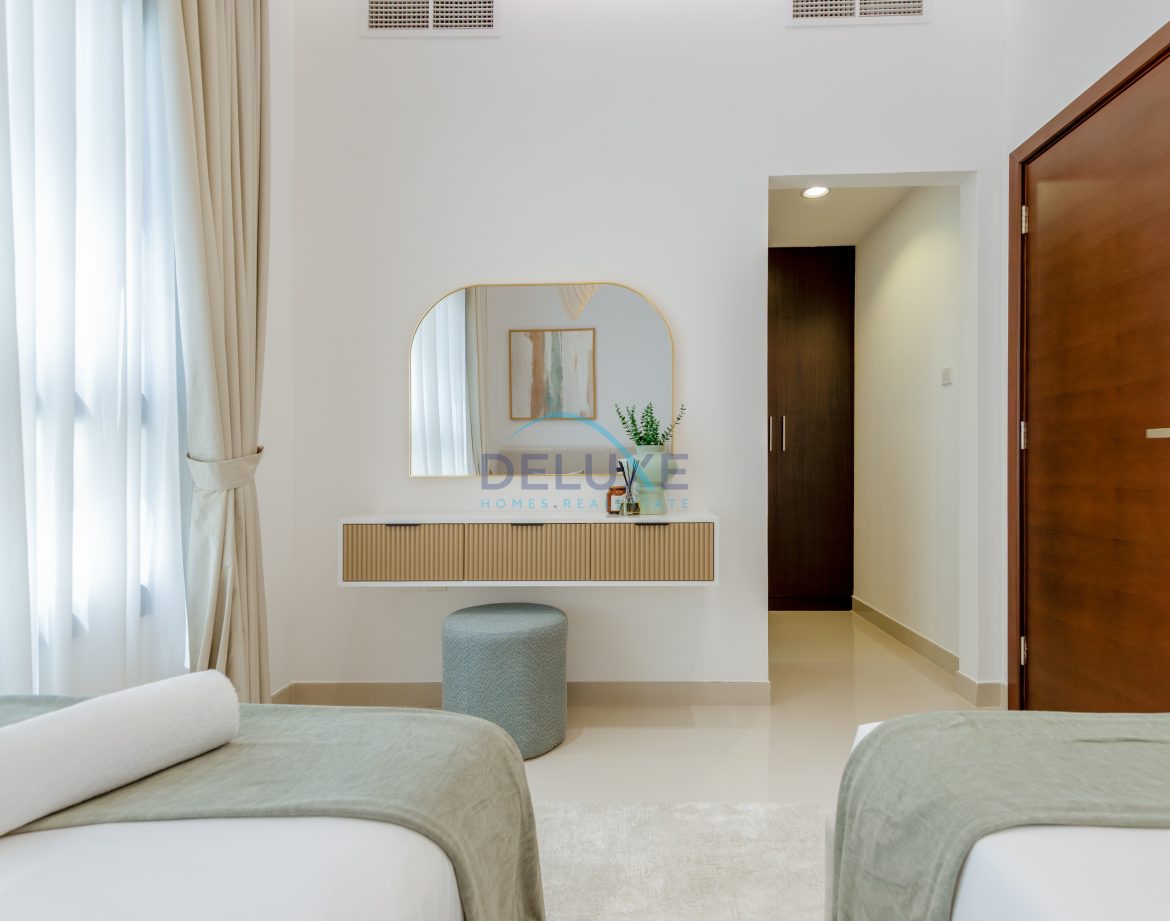 4-Bedroom Sea-View Villa — Al Dana Island — photo 23