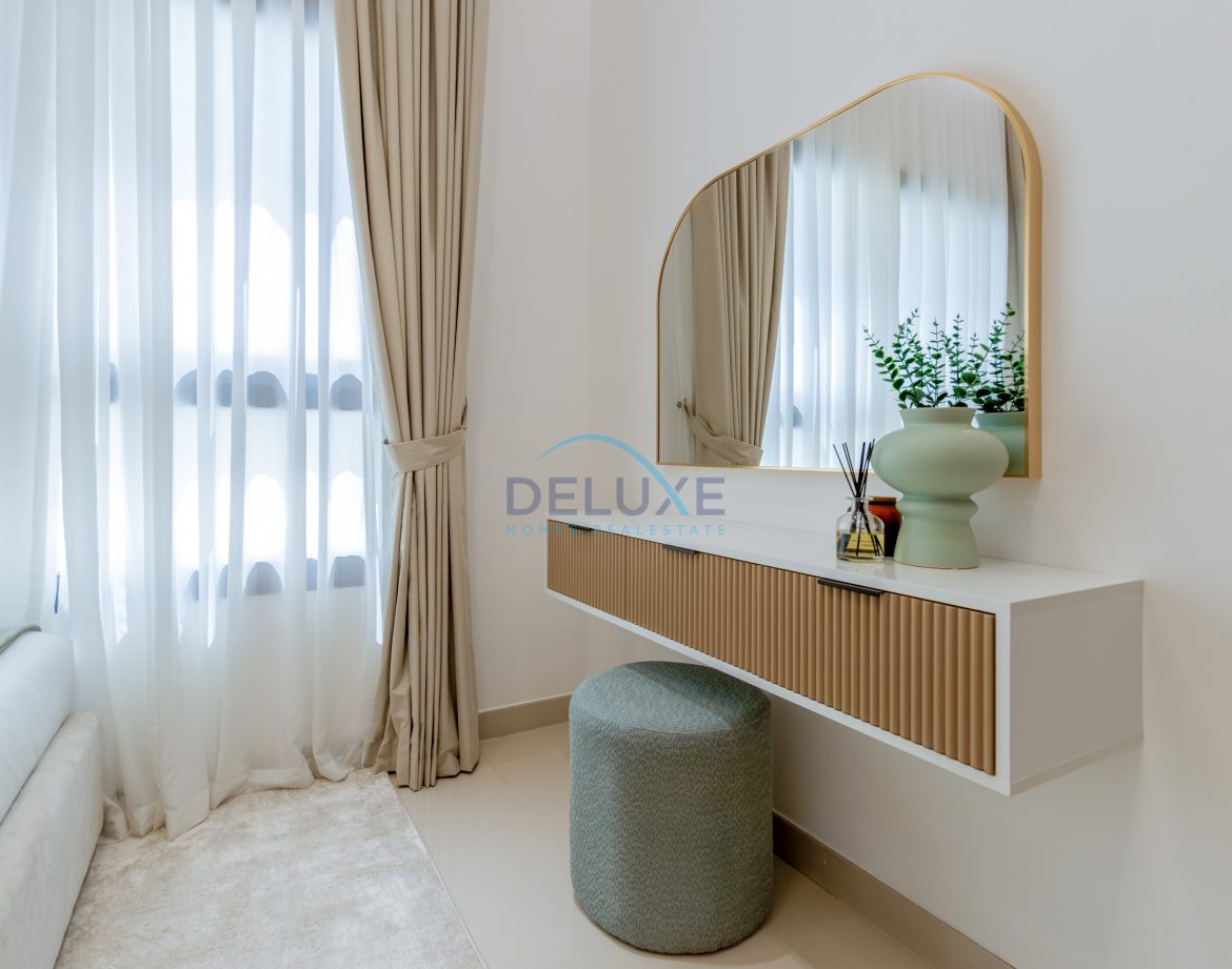 4-Bedroom Sea-View Villa — Al Dana Island — photo 24