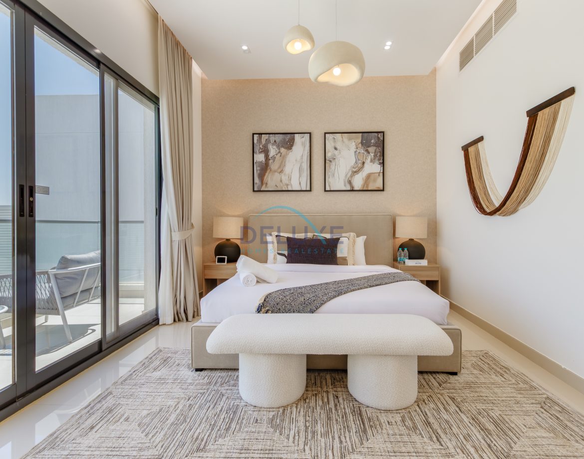 4-Bedroom Sea-View Villa — Al Dana Island — photo 30