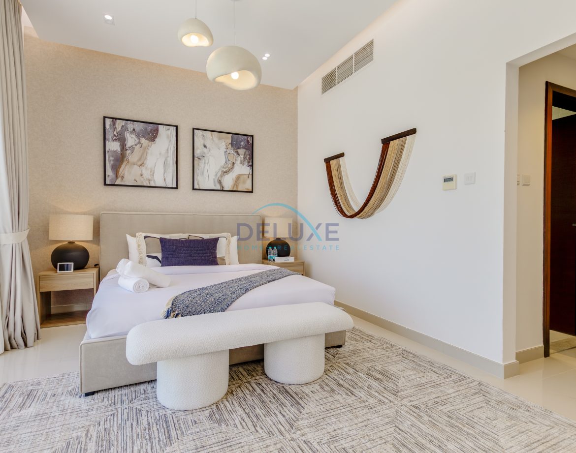 4-Bedroom Sea-View Villa — Al Dana Island — photo 31