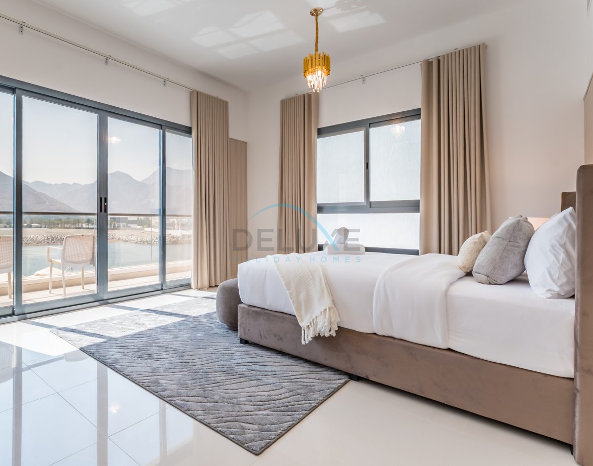 5-Bedroom Private-Pool Villa — Al Dana Island — photo 31
