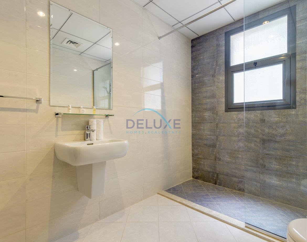 4-Bedroom Sea-View Villa — Al Dana Island — photo 32