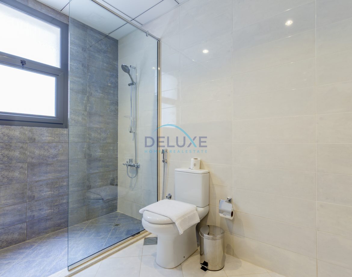 4-Bedroom Sea-View Villa — Al Dana Island — photo 33