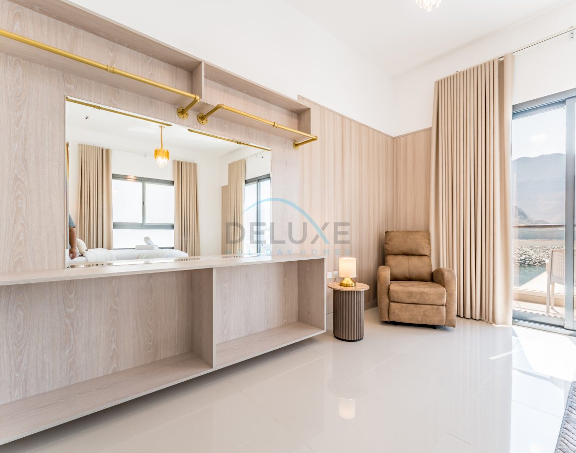 5-Bedroom Private-Pool Villa — Al Dana Island — photo 33