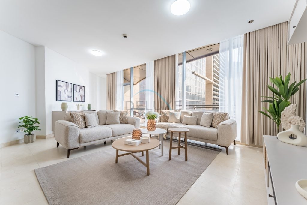 Skyline-Level 2BR with City View, Minutes from Metro & Museum of the Future, Sky Gardens