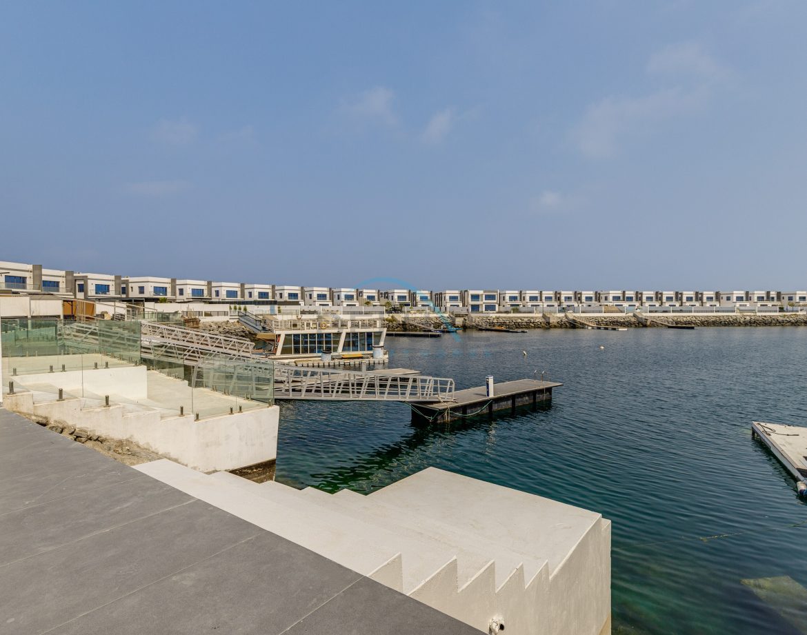 5-Bedroom Private-Pool Villa — Al Dana Island — photo 23