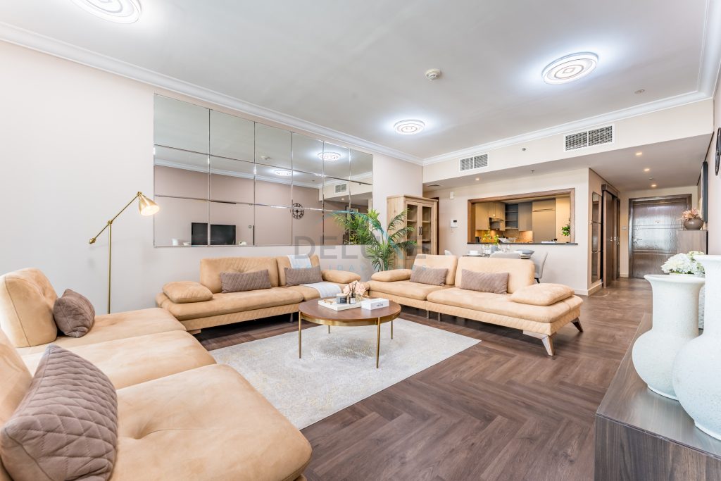 Apartment near Burj Khalifa and Dubai Mall, Central Location, Minutes to Dubai Marina and Palm Jumeirah – 8 BLVD Walk