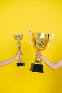 Deluxe Holiday Homes wins Dubai's short term leading management company award