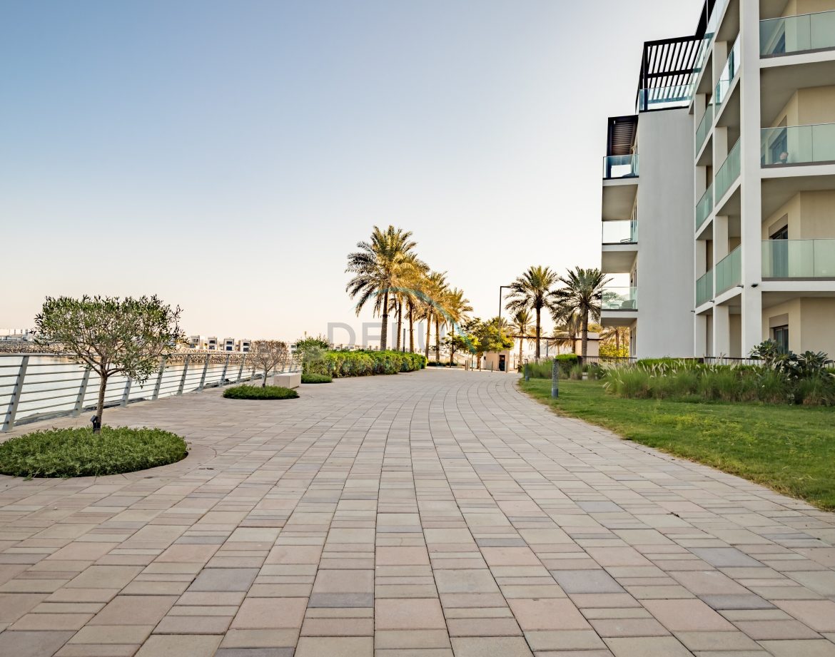 4-Bedroom Sea-View Apartment — The Address Fujairah Residences — photo 9