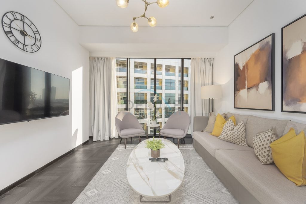 Balcony with a Glimpse of the Burj Khalifa, Minutes Walk to Zabeel Stadium, O10 Building