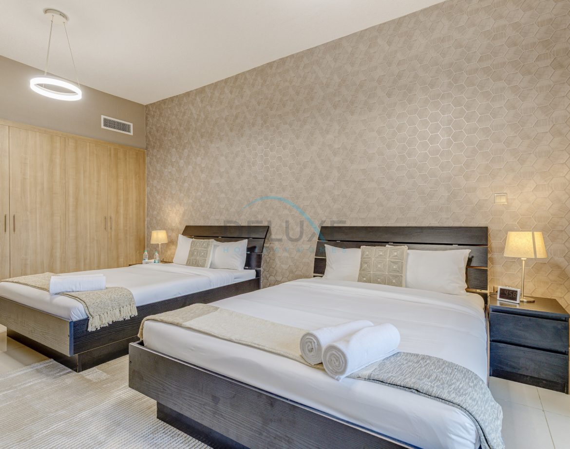 2-Bedroom Sea-View Apartment — Mina Al Fajer — photo 31