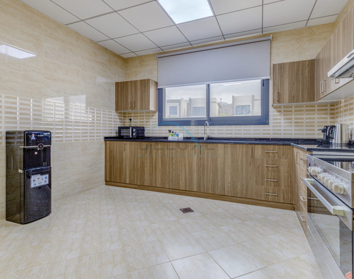 5-Bedroom Private-Pool Villa — Al Dana Island — photo 10
